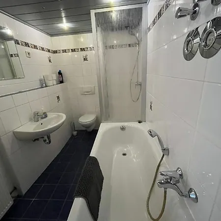 Wohnen Auf Zeit Monteurunterkunft&übergangswohnungen Apartamento