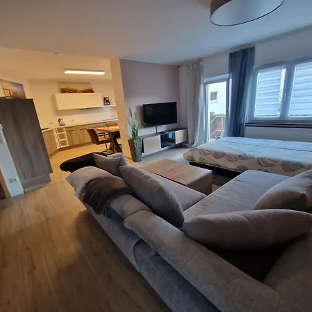 Apartamento Wohnen Auf Zeit Monteurunterkunft&übergangswohnungen