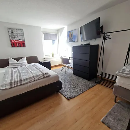 Wohnen Auf Zeit Monteurunterkunft & Uebergangswohnungen *